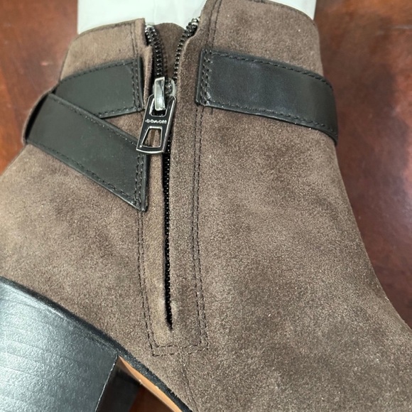 Coach Suede Patricia in Chestnut Msrp $228 - Picture 5 of 6